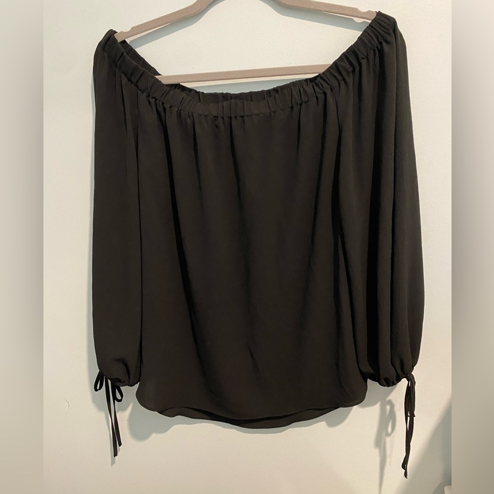 Vince Camuto off the shoulder blouse